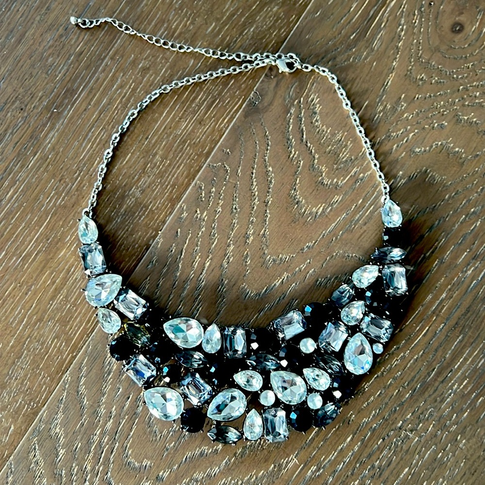 Statement necklace